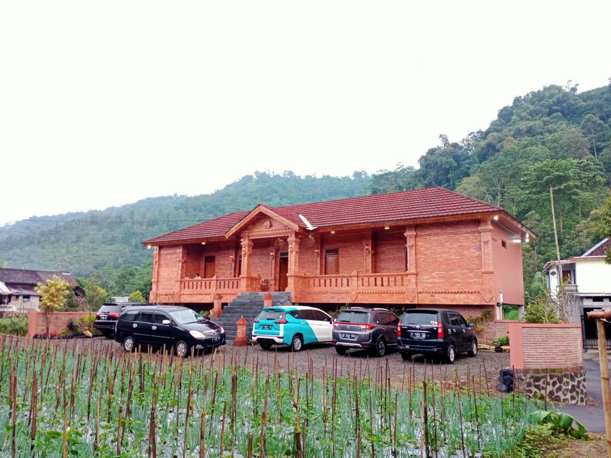 Villa Pringgitan Tawangmangu Dış mekan fotoğraf